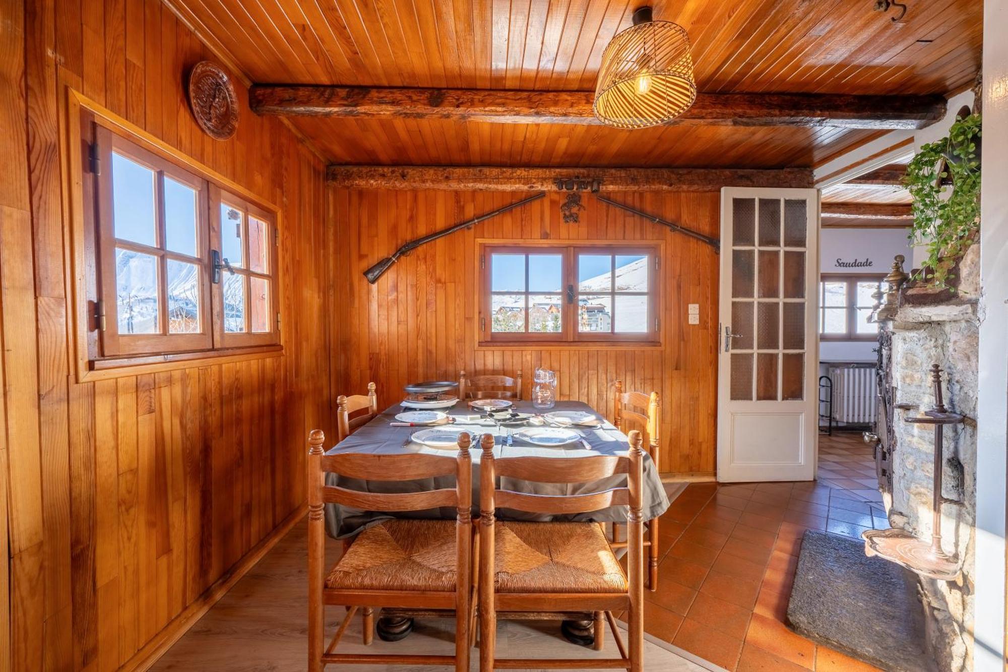 Chalet Les Aiguilles 艾尔比蒙通 外观 照片